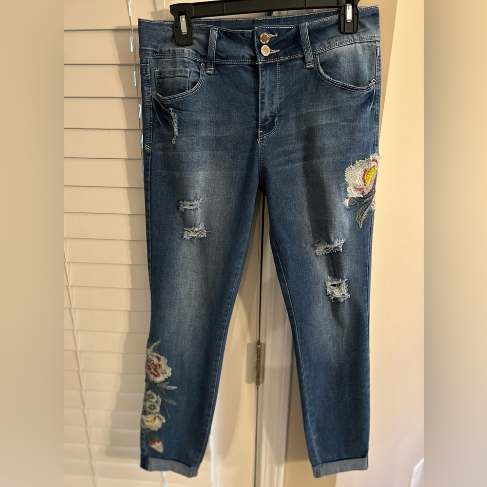 YMI Mid Rise Ankle Jeans